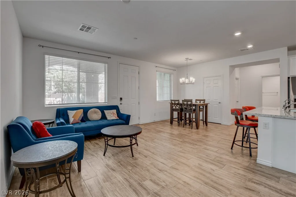 20 Barbara, Las Vegas, NV 89183