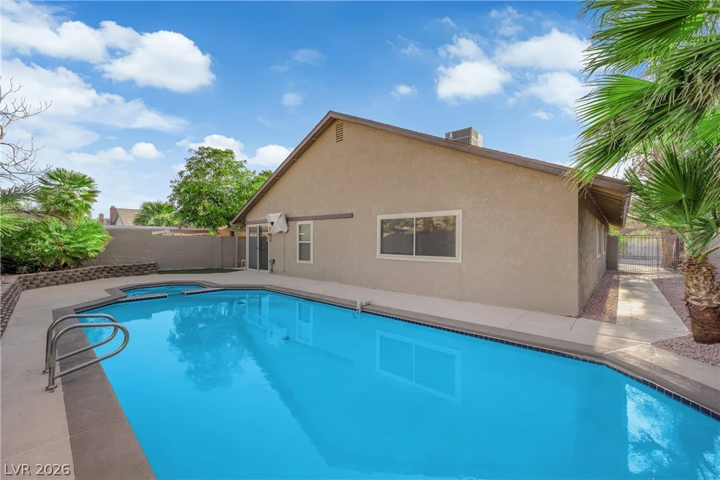 2353 Moorpark, Henderson, NV 89014