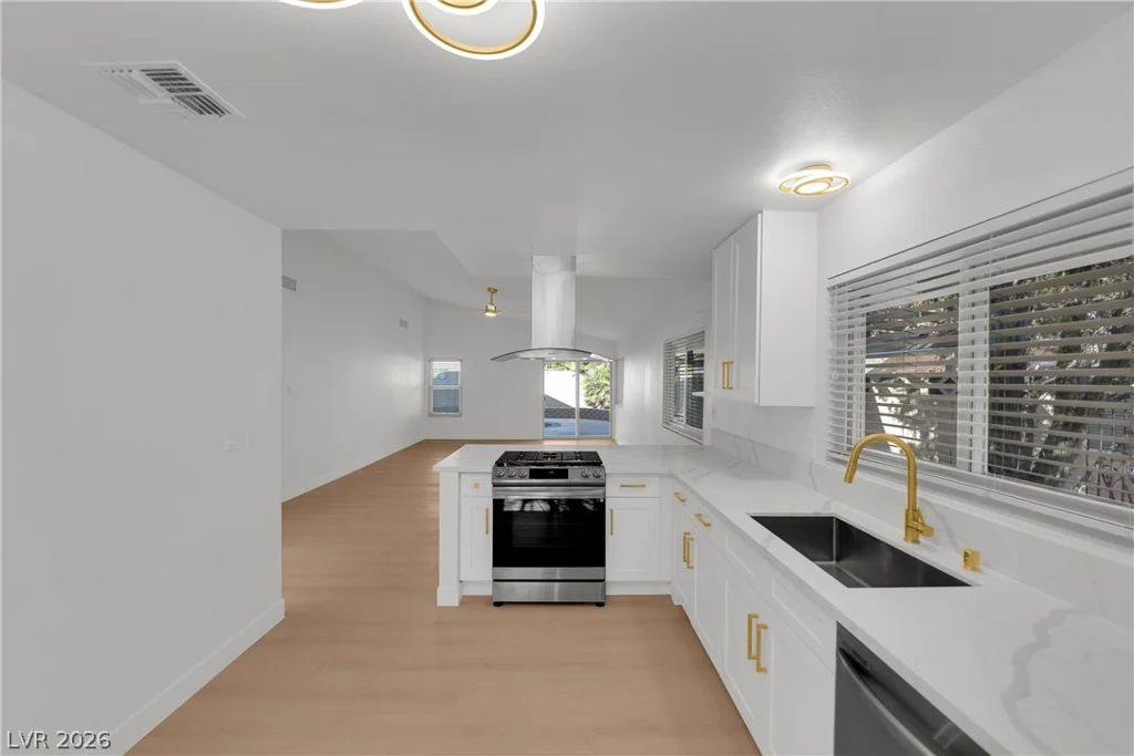 2353 Moorpark, Henderson, NV 89014