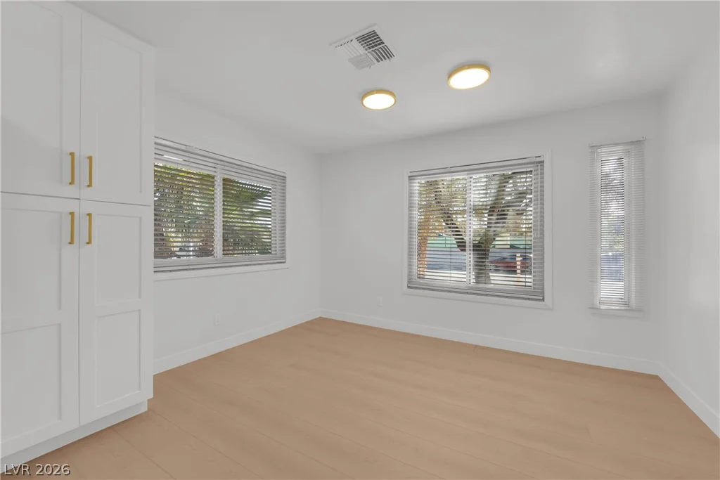 2353 Moorpark, Henderson, NV 89014