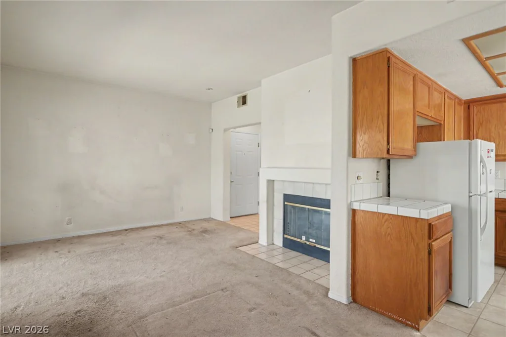 1674 Normandy, Henderson, NV 89014