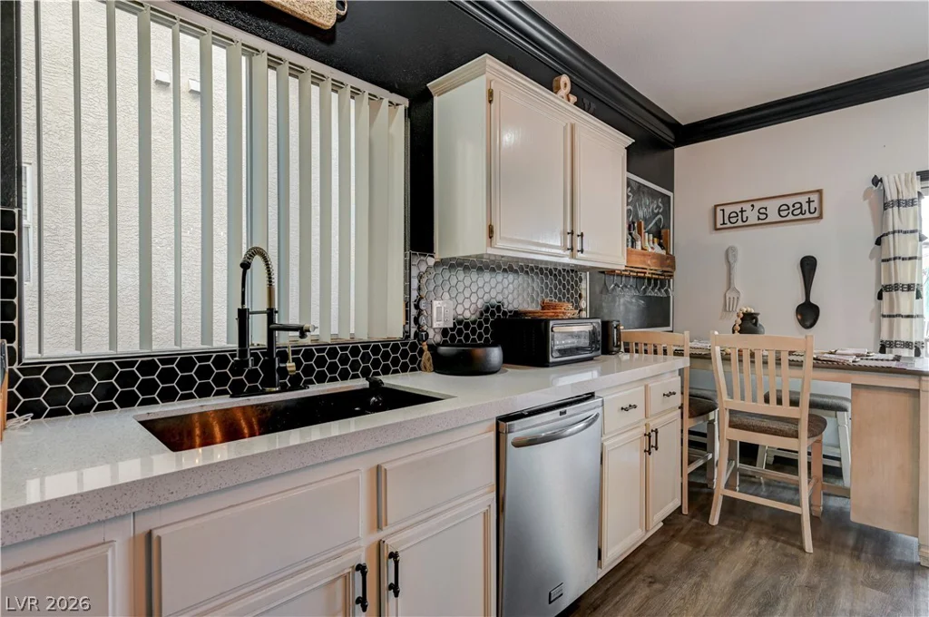 1116 Oceanwood, North Las Vegas, NV 89086