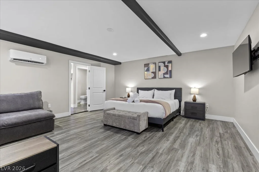 7061 Valley View, Las Vegas, NV 89118