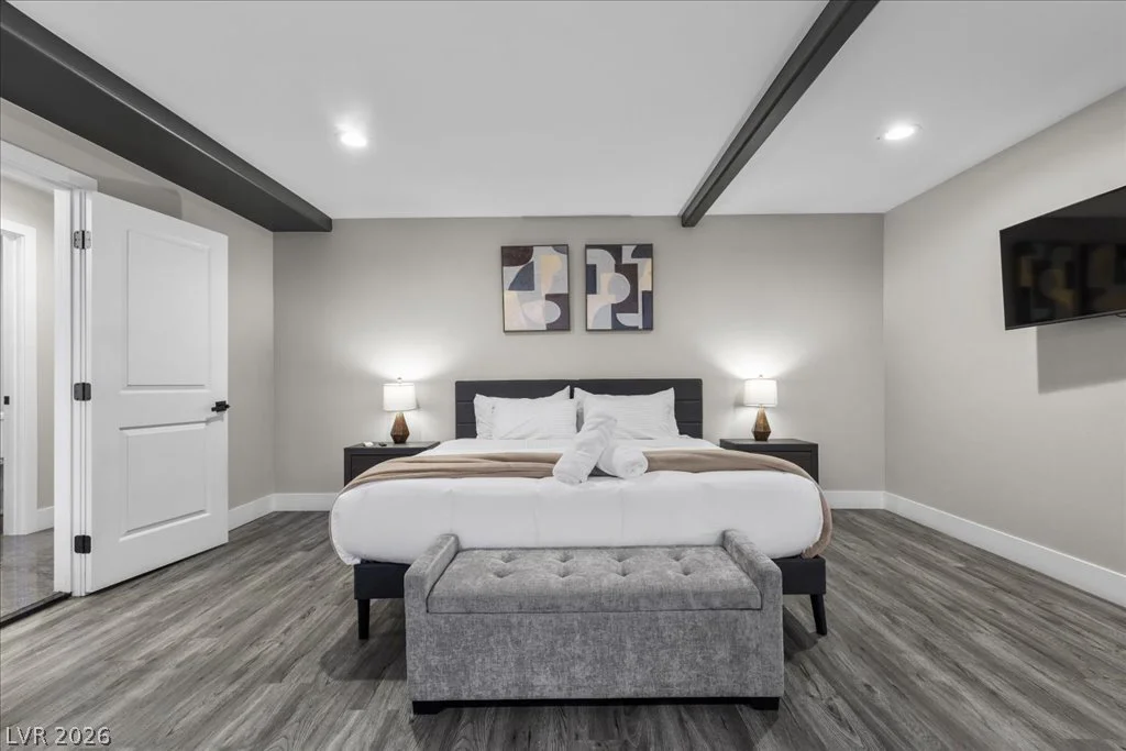 7061 Valley View, Las Vegas, NV 89118