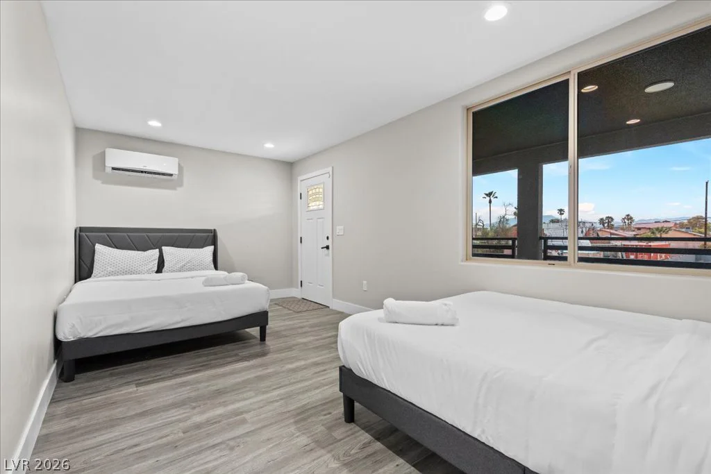 7061 Valley View, Las Vegas, NV 89118