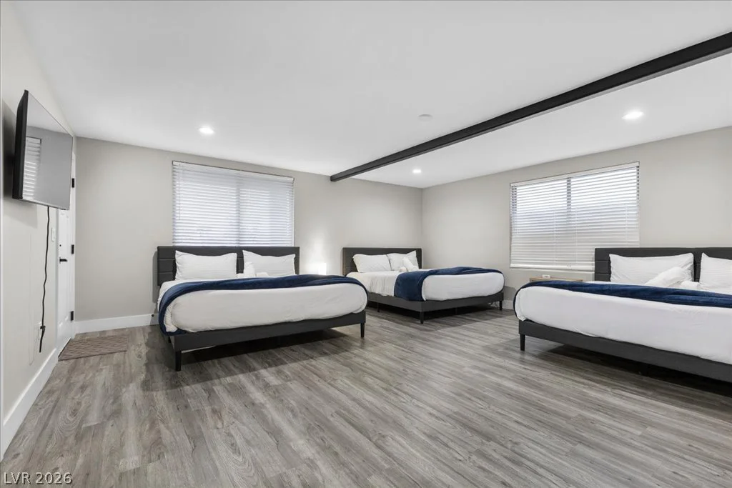 7061 Valley View, Las Vegas, NV 89118