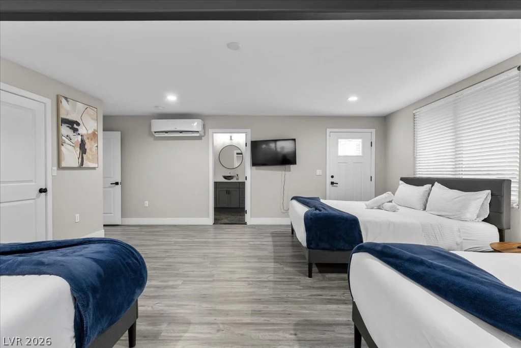 7061 Valley View, Las Vegas, NV 89118
