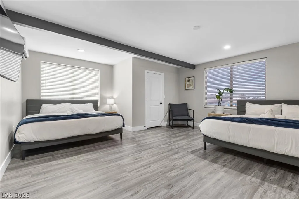 7061 Valley View, Las Vegas, NV 89118