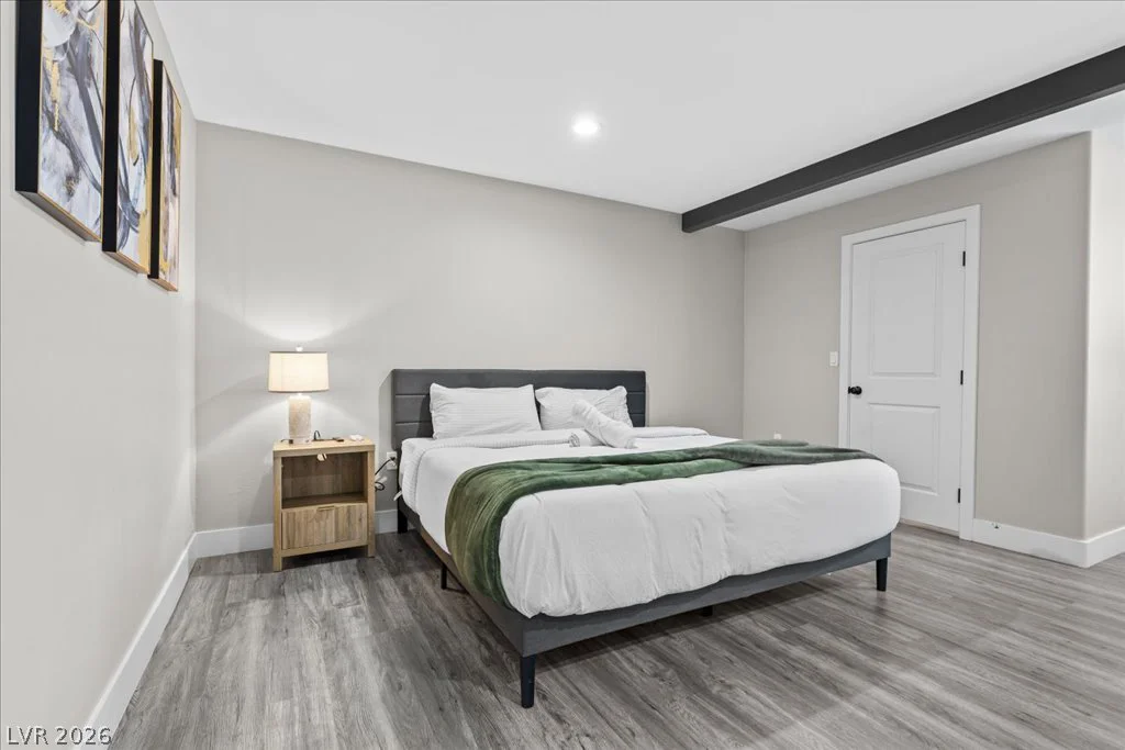 7061 Valley View, Las Vegas, NV 89118