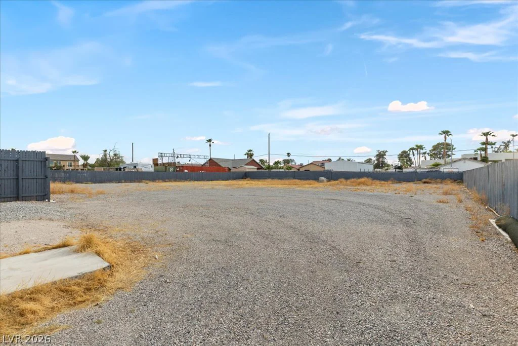 7061 Valley View, Las Vegas, NV 89118
