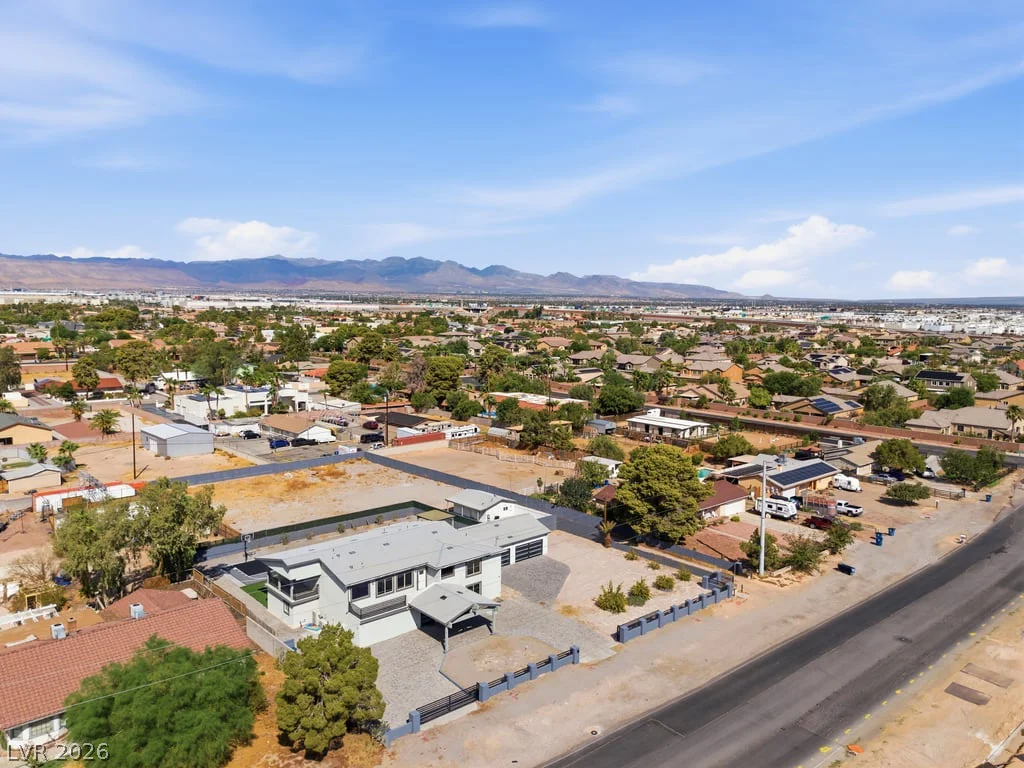 7061 Valley View, Las Vegas, NV 89118