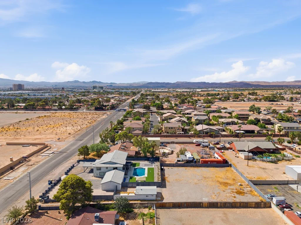 7061 Valley View, Las Vegas, NV 89118