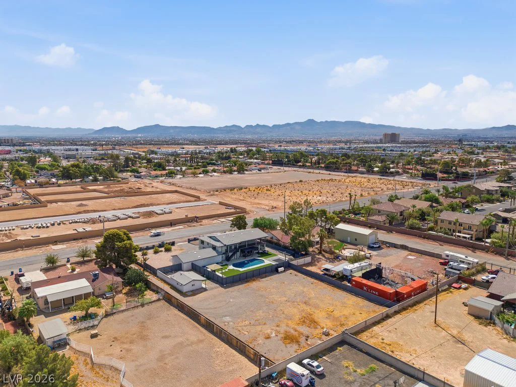7061 Valley View, Las Vegas, NV 89118