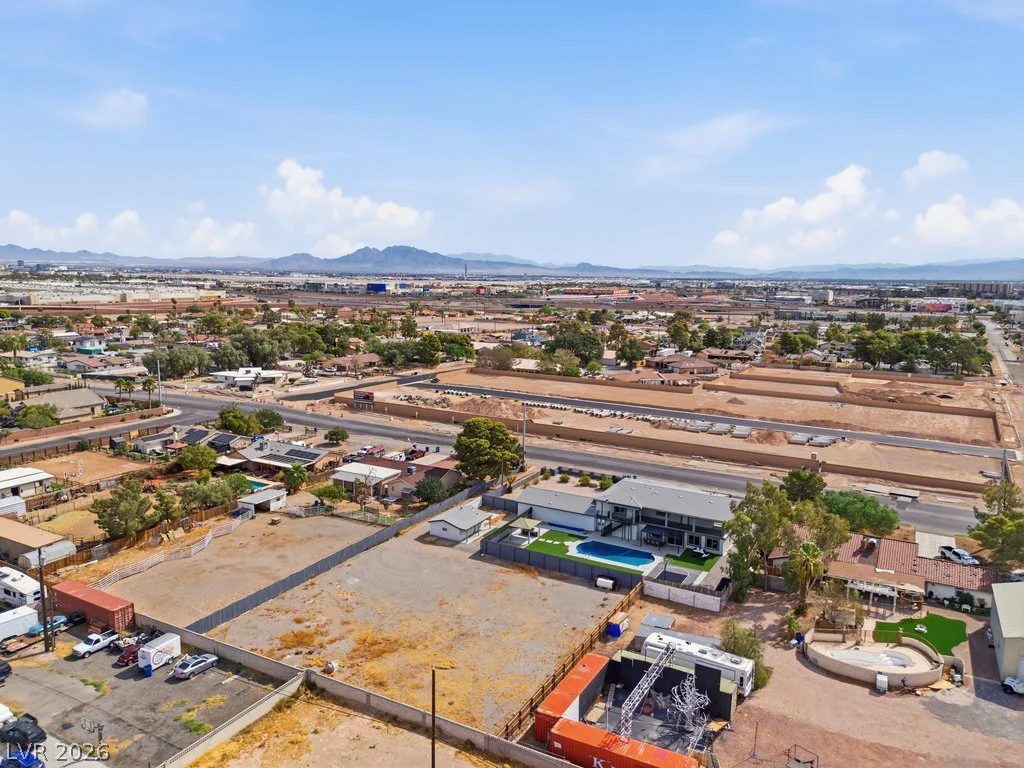 7061 Valley View, Las Vegas, NV 89118