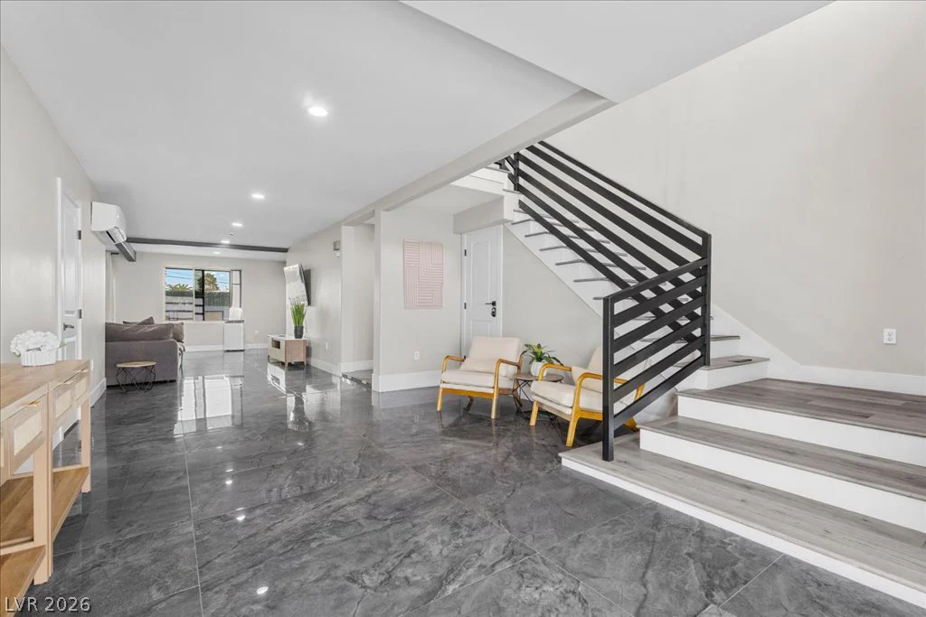 7061 Valley View, Las Vegas, NV 89118