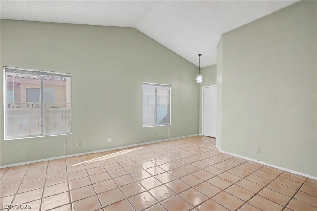1950 Turtlerock, Las Vegas, NV 89142