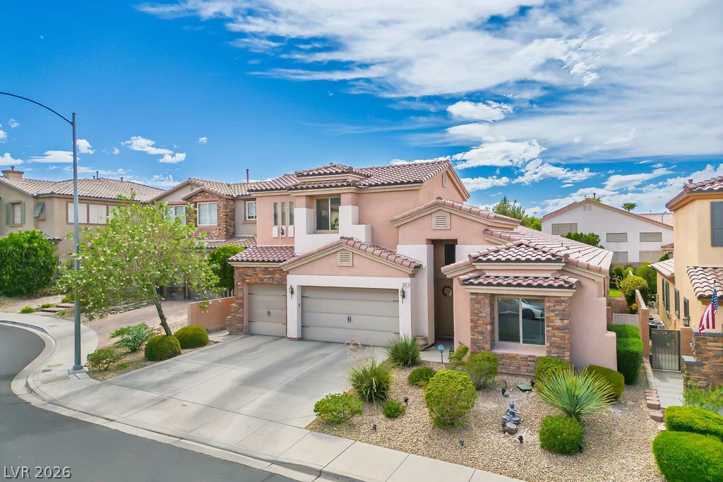 317 Goldstar, Henderson, NV 89012