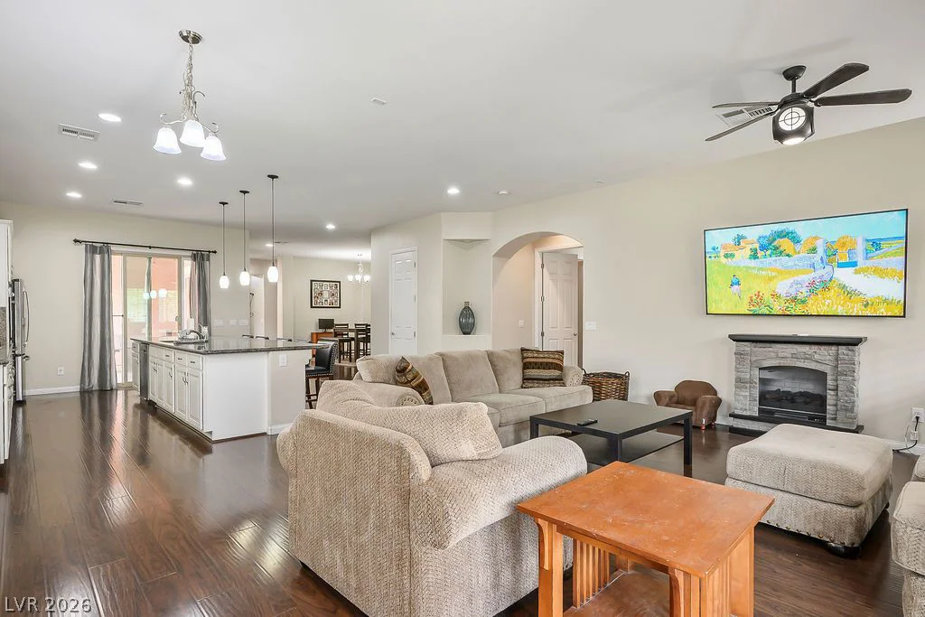 317 Goldstar, Henderson, NV 89012