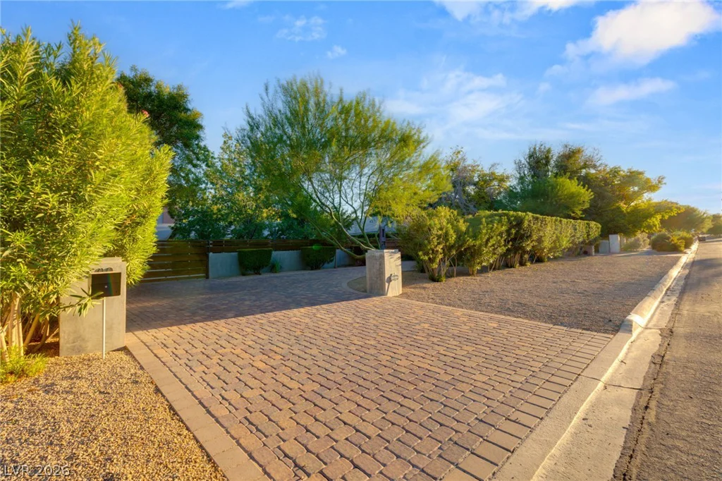 2609 Pinto, Las Vegas, NV 89107