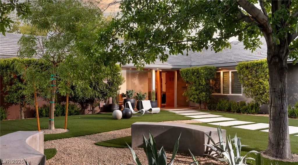 2609 Pinto, Las Vegas, NV 89107