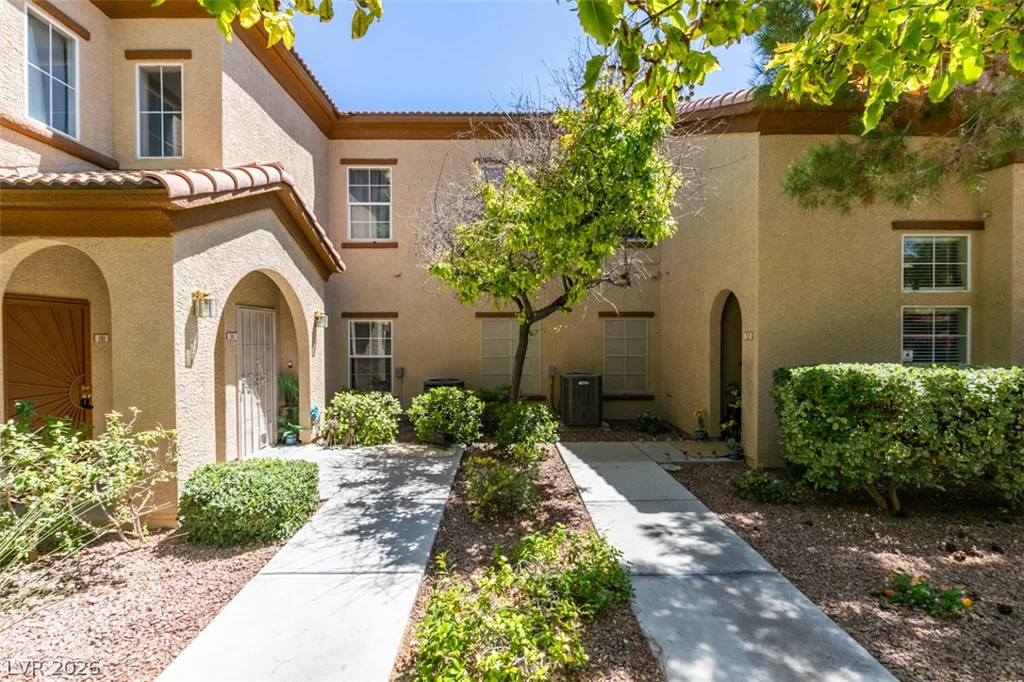 3822 Ormond Beach, Las Vegas, NV 89129