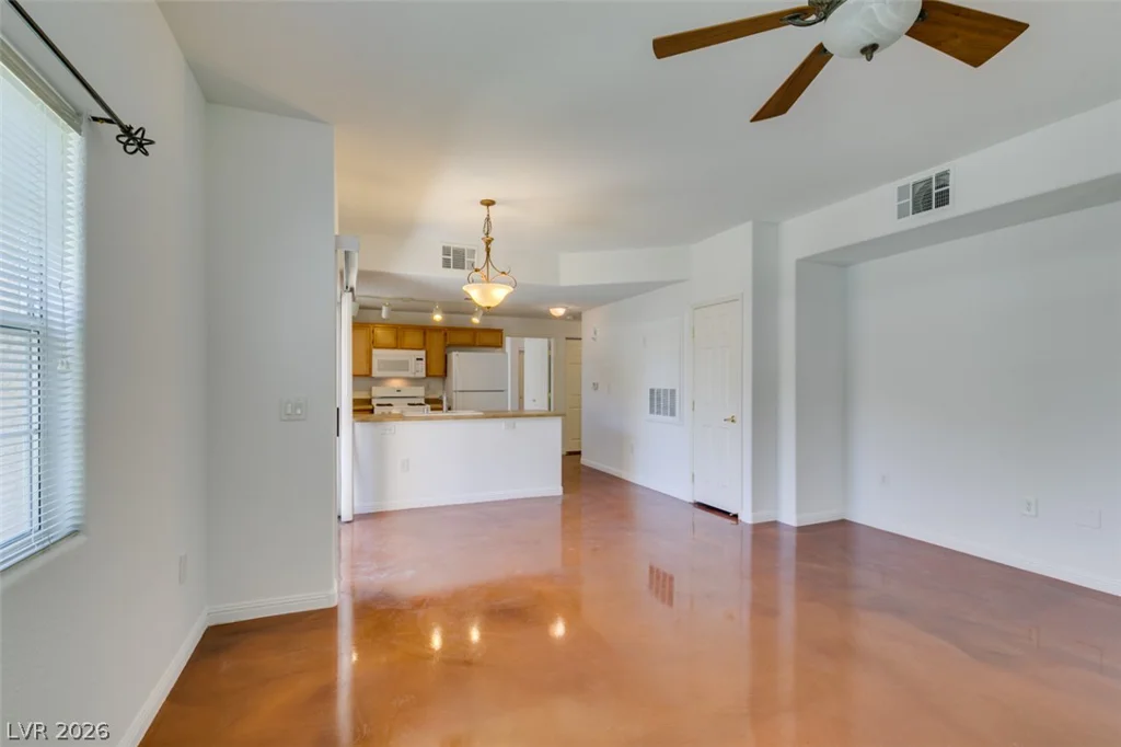 3822 Ormond Beach, Las Vegas, NV 89129