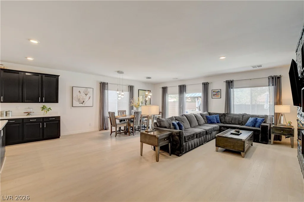 2772 Song Point, Las Vegas, NV 89121