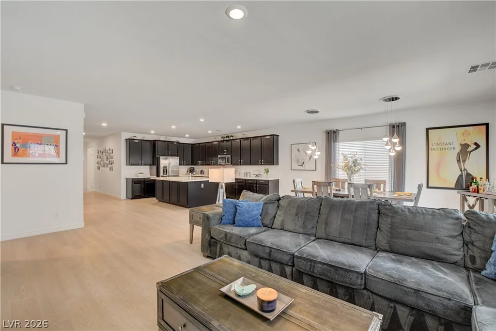 2772 Song Point, Las Vegas, NV 89121