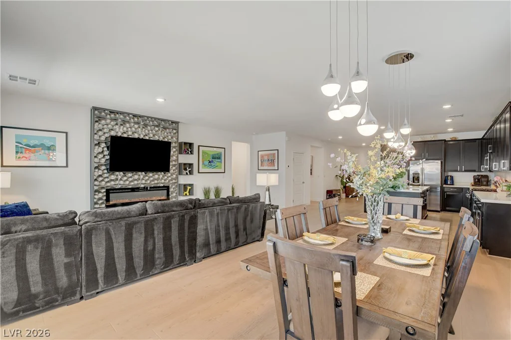 2772 Song Point, Las Vegas, NV 89121
