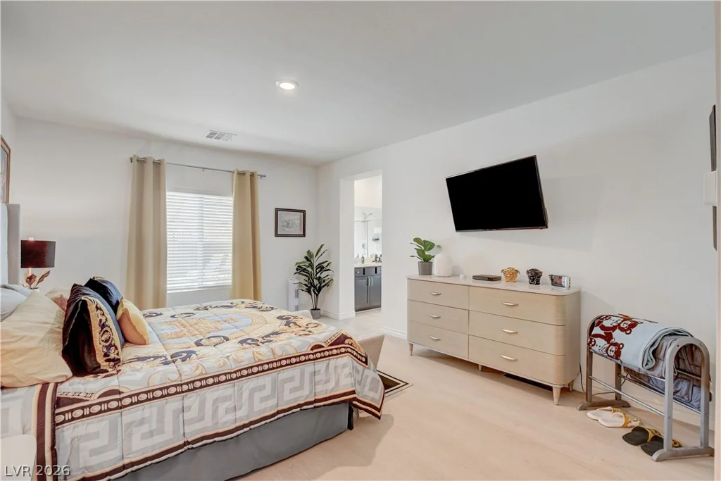 2772 Song Point, Las Vegas, NV 89121