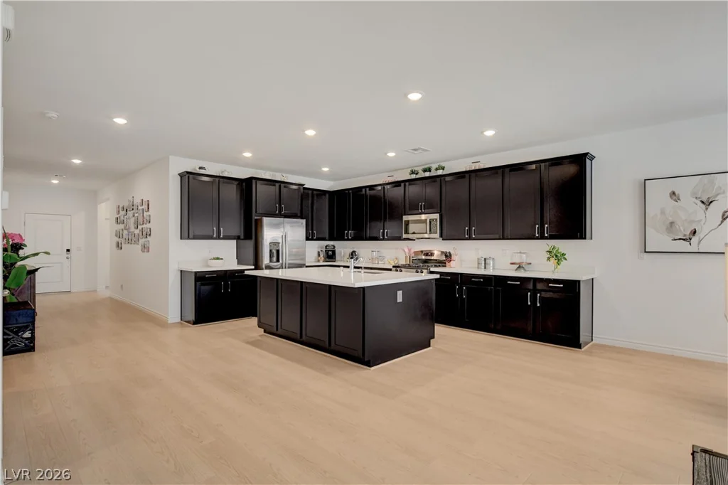 2772 Song Point, Las Vegas, NV 89121