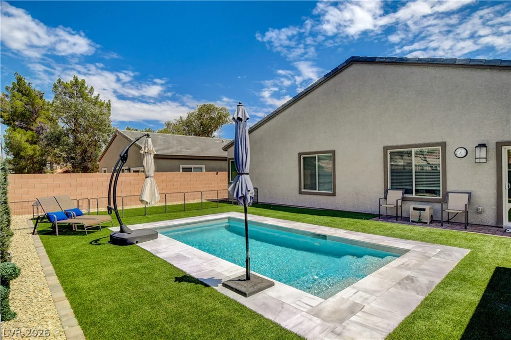 2772 Song Point, Las Vegas, NV 89121
