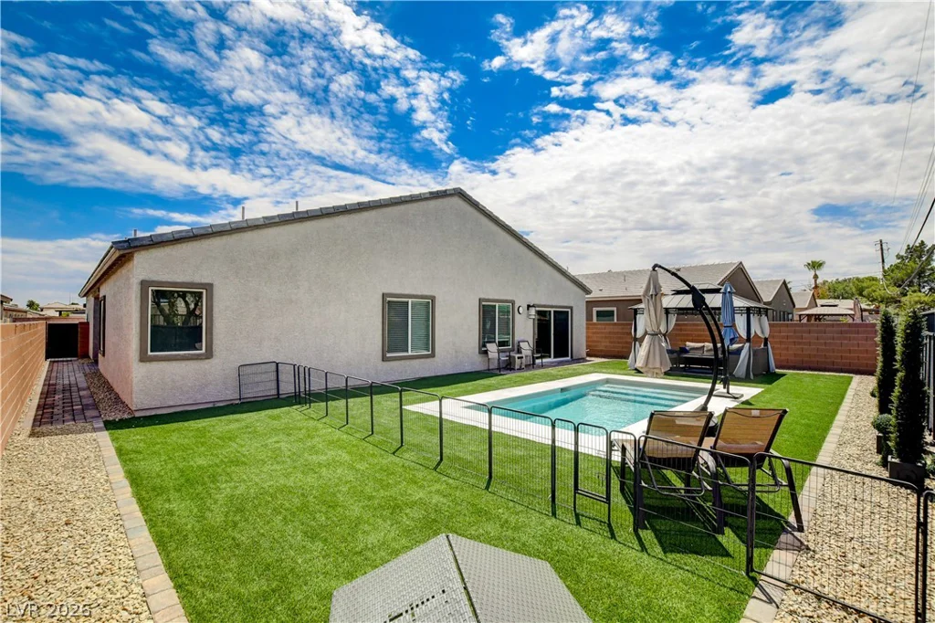 2772 Song Point, Las Vegas, NV 89121