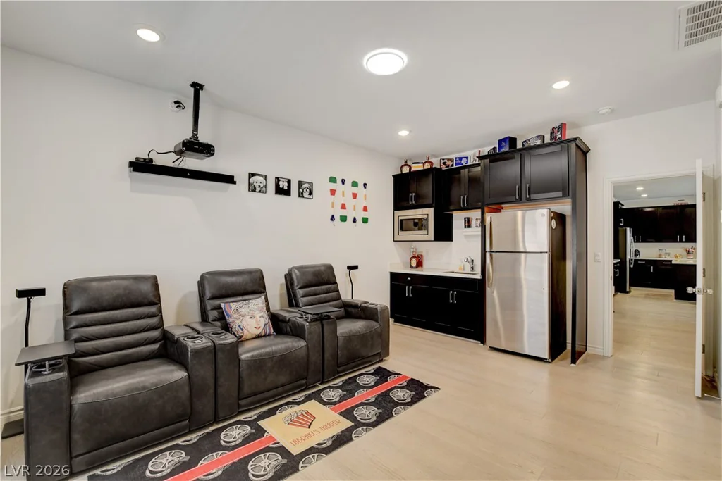2772 Song Point, Las Vegas, NV 89121