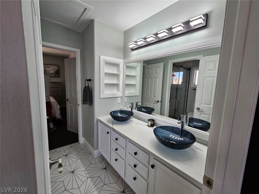 5991 Osprey Point, Las Vegas, NV 89156