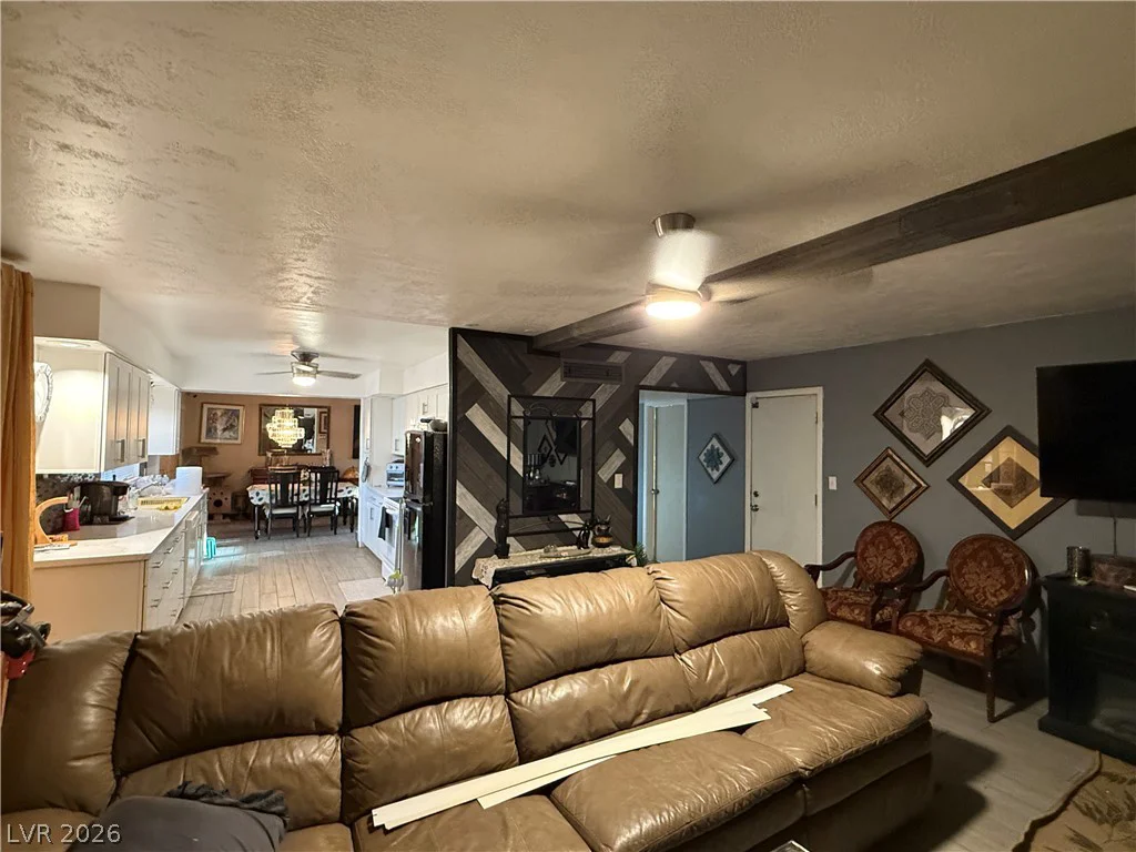405 Holcomb, Las Vegas, NV 89107