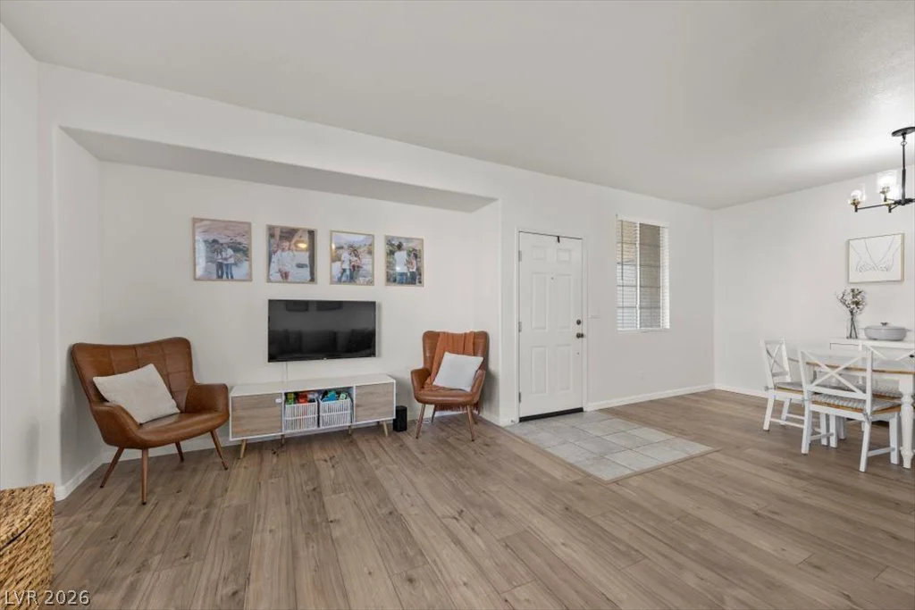 1617 Queen Victoria, Las Vegas, NV 89144