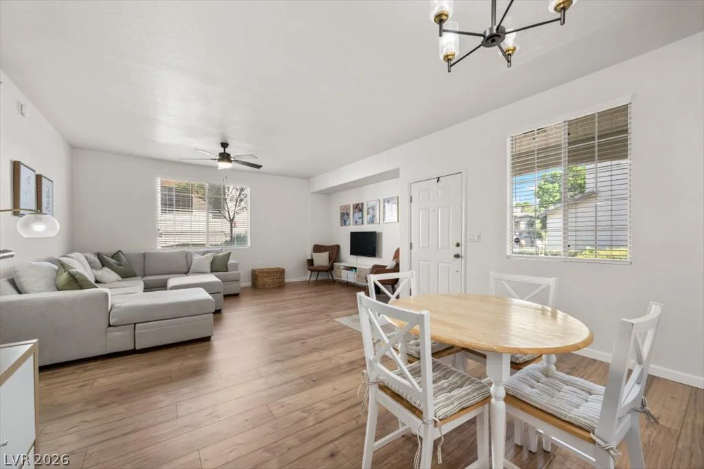 1617 Queen Victoria, Las Vegas, NV 89144