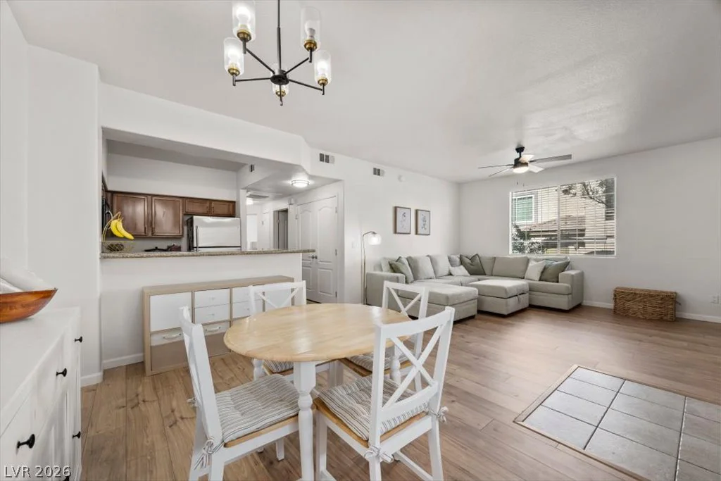 1617 Queen Victoria, Las Vegas, NV 89144