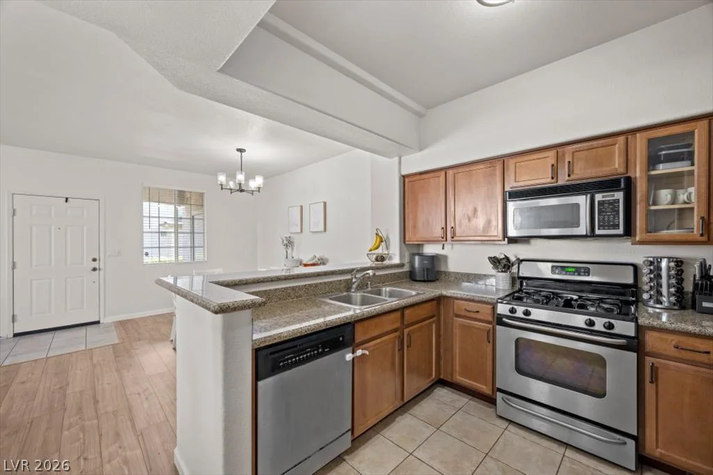 1617 Queen Victoria, Las Vegas, NV 89144