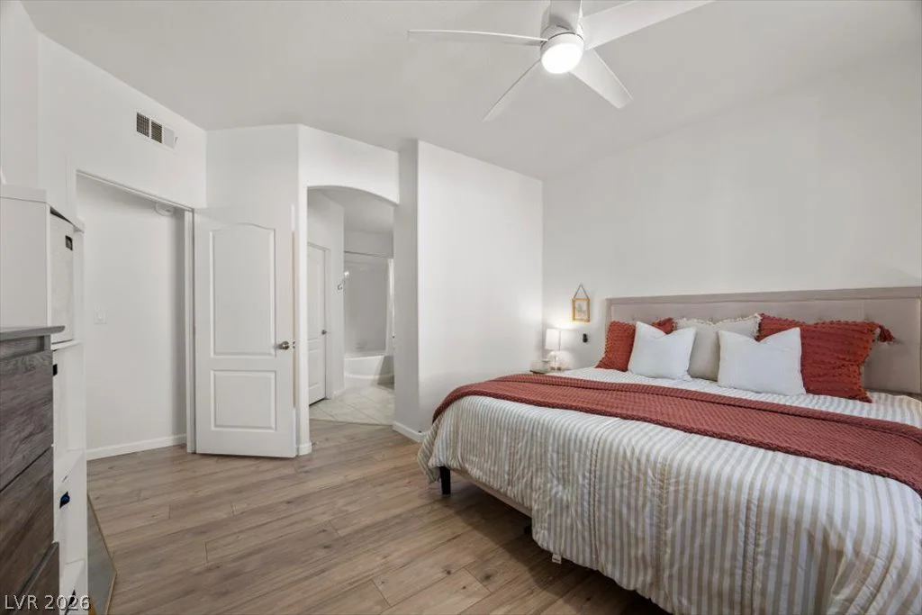 1617 Queen Victoria, Las Vegas, NV 89144