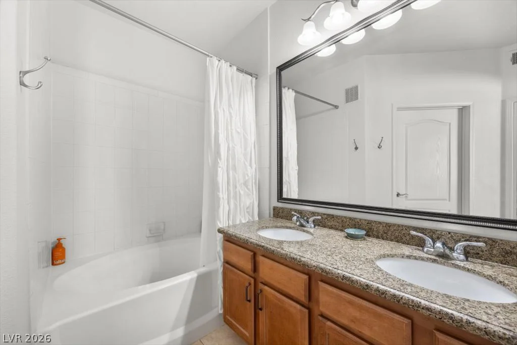 1617 Queen Victoria, Las Vegas, NV 89144