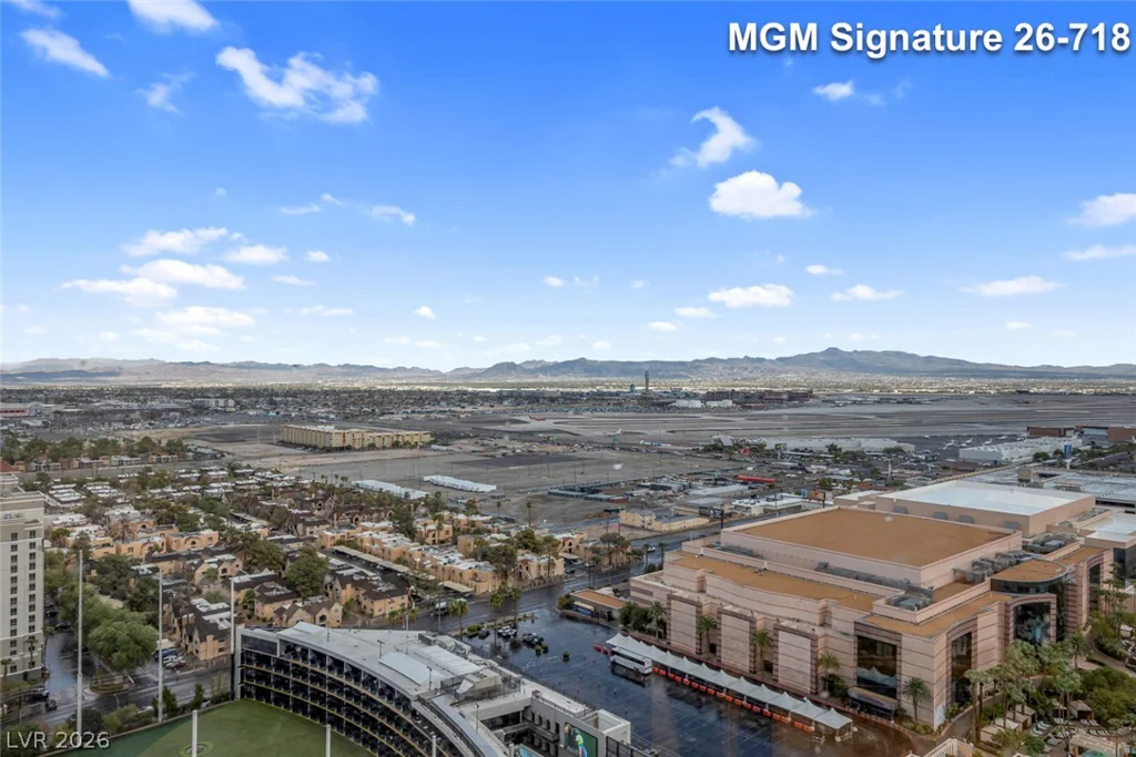 135 Harmon, Las Vegas, NV 89109