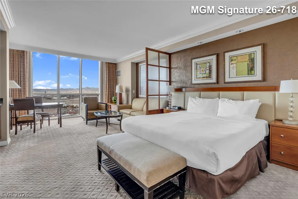 135 Harmon, Las Vegas, NV 89109