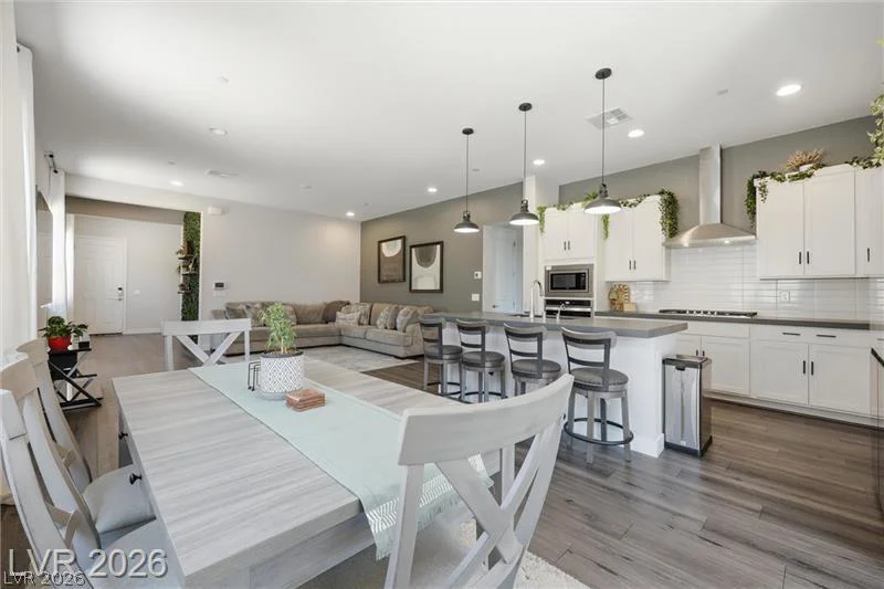 835 Silverton Springs, Henderson, NV 89011
