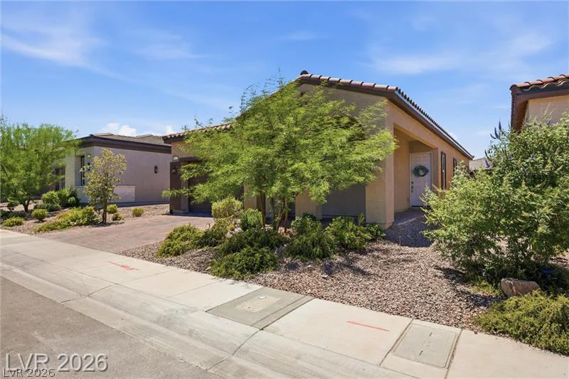 835 Silverton Springs, Henderson, NV 89011