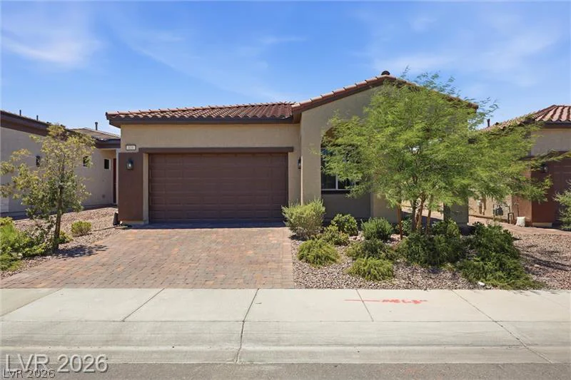 835 Silverton Springs, Henderson, NV 89011