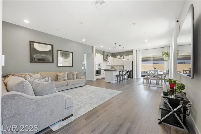 835 Silverton Springs, Henderson, NV 89011