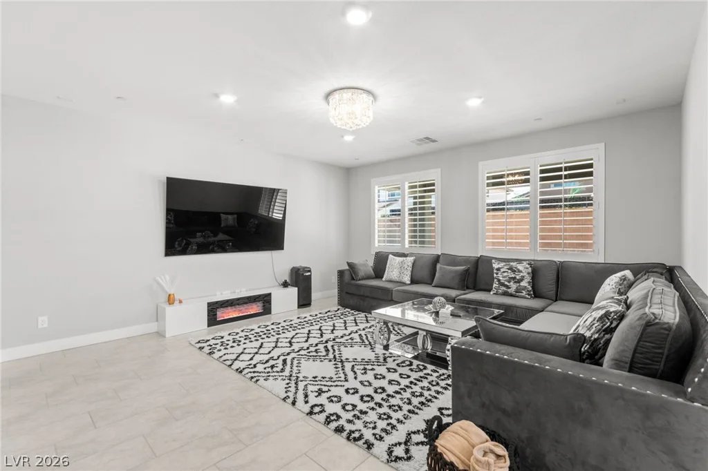 7847 Skyler Falls, North Las Vegas, NV 89084