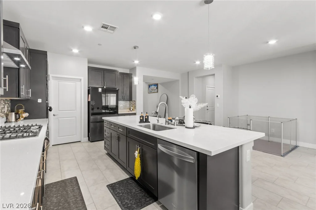 7847 Skyler Falls, North Las Vegas, NV 89084